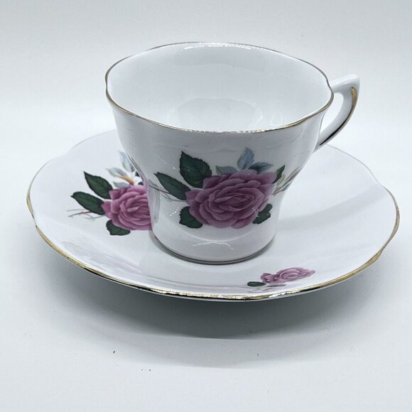 Vintage Bone China Tea Cup and Saucer - Picture 3 of 11